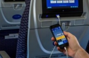 Recharger son téléphone portable en vol sera désormais plus compliqué