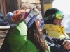 Wintersportler auf der Hütte