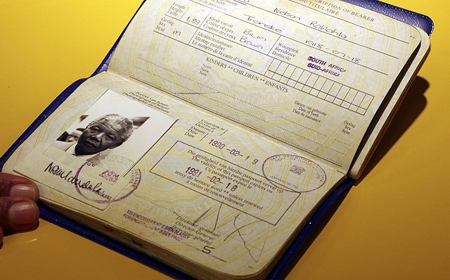 L’ Afrique du Sud veut 2 pages totalement vierges sur le passeport