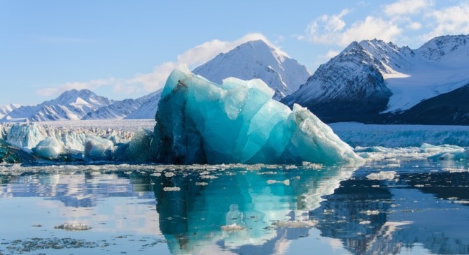 La carte postale de Time Tours : L’Islande, le pays où les diamants fondent dans l’océan