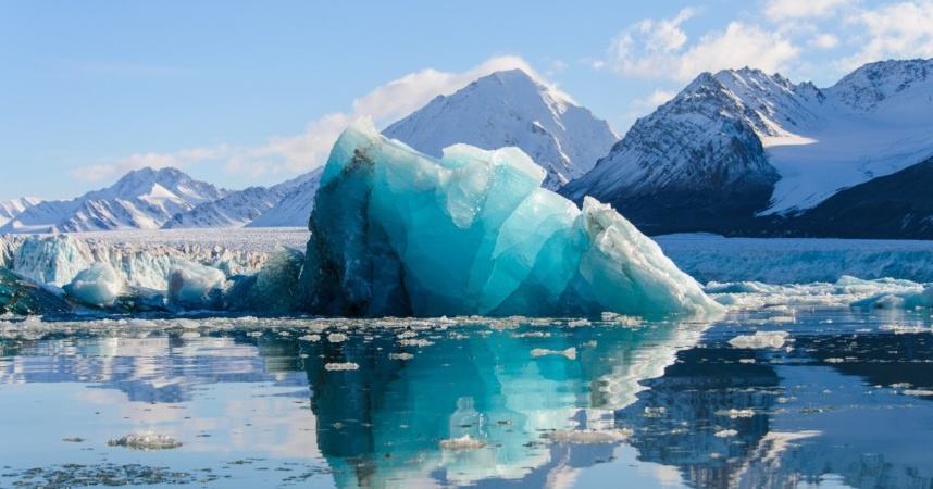 La carte postale de Time Tours : L’Islande, le pays où les diamants fondent dans l’océan