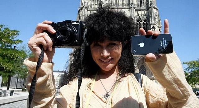 Un smartphone à louer pour les touristes étrangers à Paris