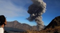 Plus de 700 vols annulés sur Bali à cause du volcan