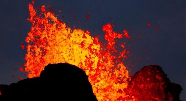 Du feu sous la roche avec la National Geographic