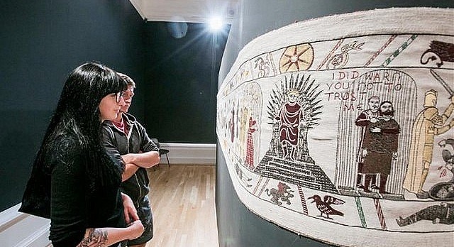 La tapisserie Game of Thrones est enfin arrivée à Bayeux