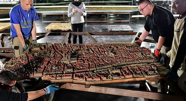 A lille, du beau monde en relief