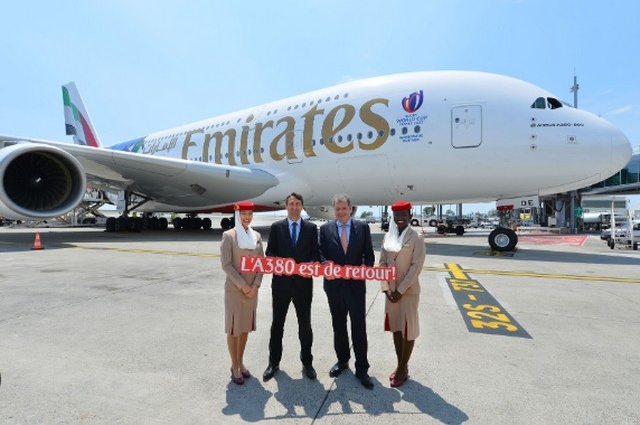 Emirates  dévoile à Nice son A380 relooké et veut y renforcer sa présence