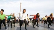 Flash mob à l’africaine au Trocadéro