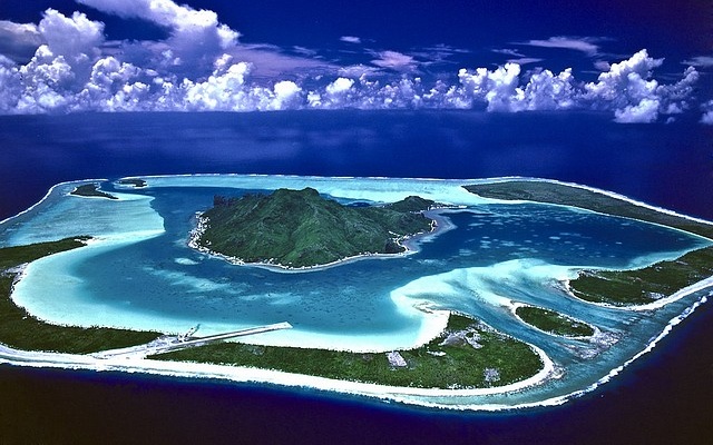 Et si Tahiti était l’ultime fantasme du luxe à la française ?