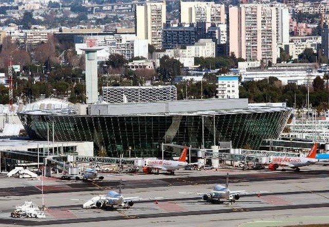 Un référendum pour la privatisation de l’aéroport de Nice
