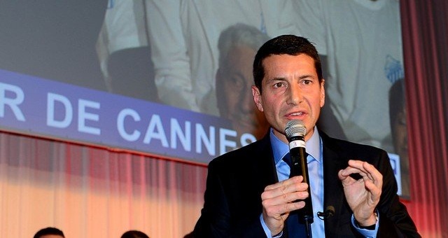 Privation des aéroports : le maire de Cannes monte au créneau