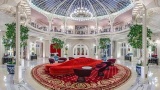 A Monaco, l’Hôtel Hermitage en voit de toutes les couleurs