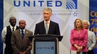 United Airlines enterre la hache de guerre