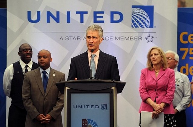 United Airlines enterre la hache de guerre