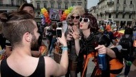 A Paris, une Gay Pride tenue à l’oeil