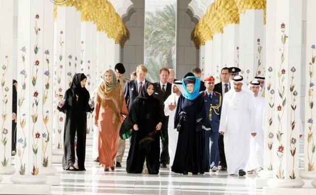 Transorientale d’ Asia : Huit Princesses chez le Sultan …