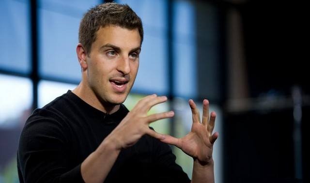Airbnb is evolving its business model towards a global tourism