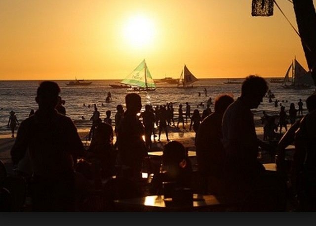 Philippines : Boracay soon to be definitively closed ?