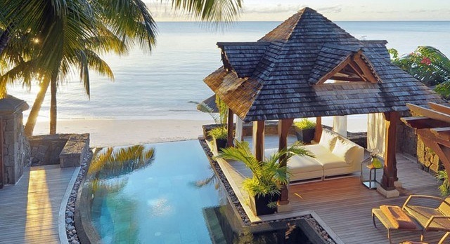 The Royal Palm invites itself to the Ritz