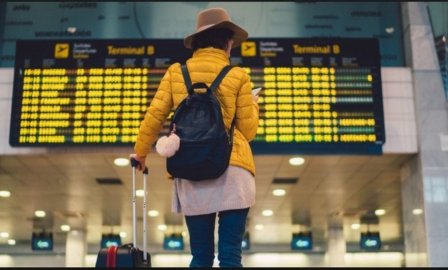Les touristes ont-ils intérêt à demander à l’agence de voyage une indemnisation de retard aérien ?