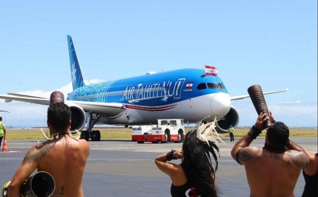 Comment Air Tahiti Nui a baptisé à Paris son nouveau Boeing Dreamliner