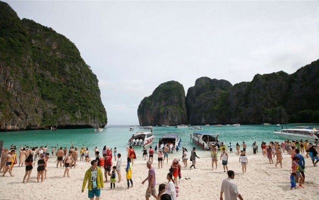 Thailand makes a courageous decision for tourism in Maya Bay