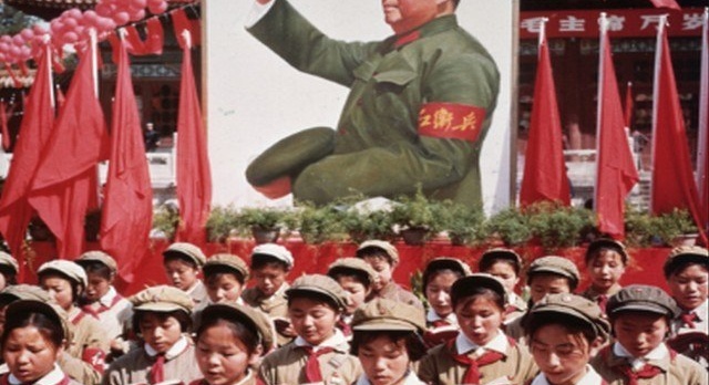 Dans la main de Mao