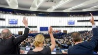 Le Parlement Européen pour une protection contre les faillites de compagnies aériennes