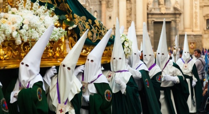 A l’approche de Noël, l’ Andalousie instaure Pâques sur toute l’année