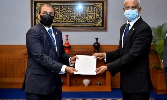 Qui est vraiment le nouveau ministre du tourisme des Maldives ?