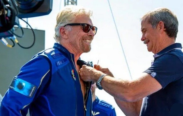 Tourisme spatial : comment Branson a gagné son pari contre Jeff Bezos