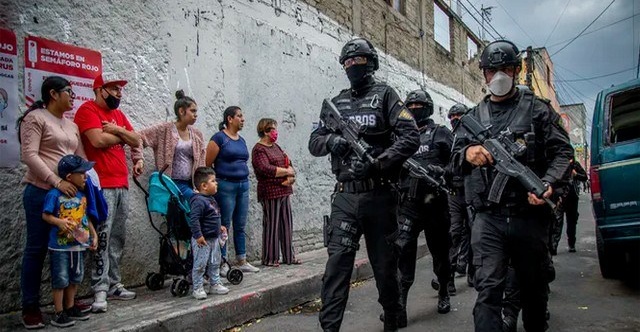 Des touristes pris au milieu d’une guerre des gangs au Mexique