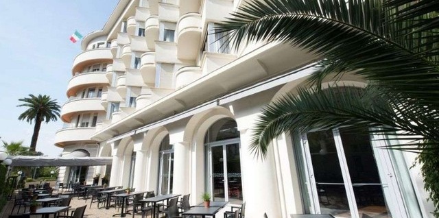 Un nouveau palace Art Déco à Antibes