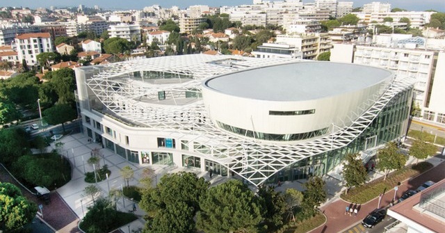Tourisme d’affaires : Le Palais des Congrès d’Antibes devient Antipolis