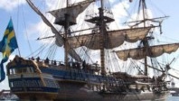 Le grand voilier en bois Götheborg s’arrime à Nice