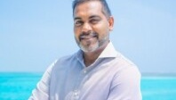 Hotellerie de haut luxe : Trois questions à Deepak Booneady, CEO des Hôtels Sun Siyam Resorts