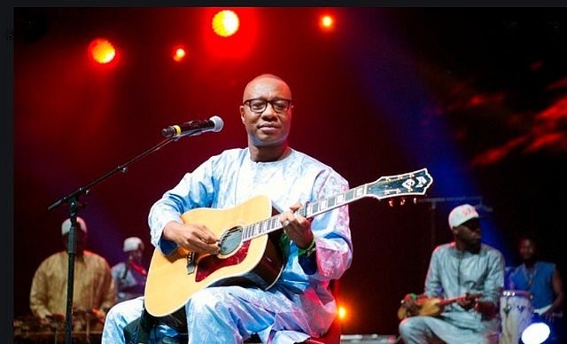 African Guitarists Those Sultans Of Swing Laquotidienne Fr