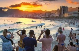 Pourquoi l’impact environnemental causé par le tourisme a diminué de moitié