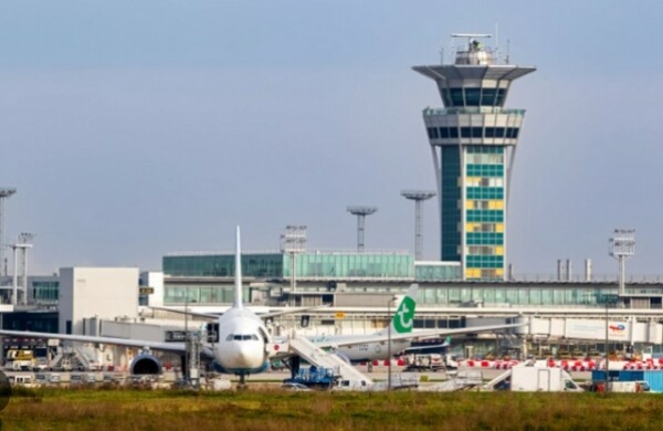 Pourquoi Air France va quitter Orly en mars 2026 ?