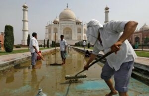 Tourisme en Inde : Comment la pollution extrême nuit gravement aux monuments touristiques